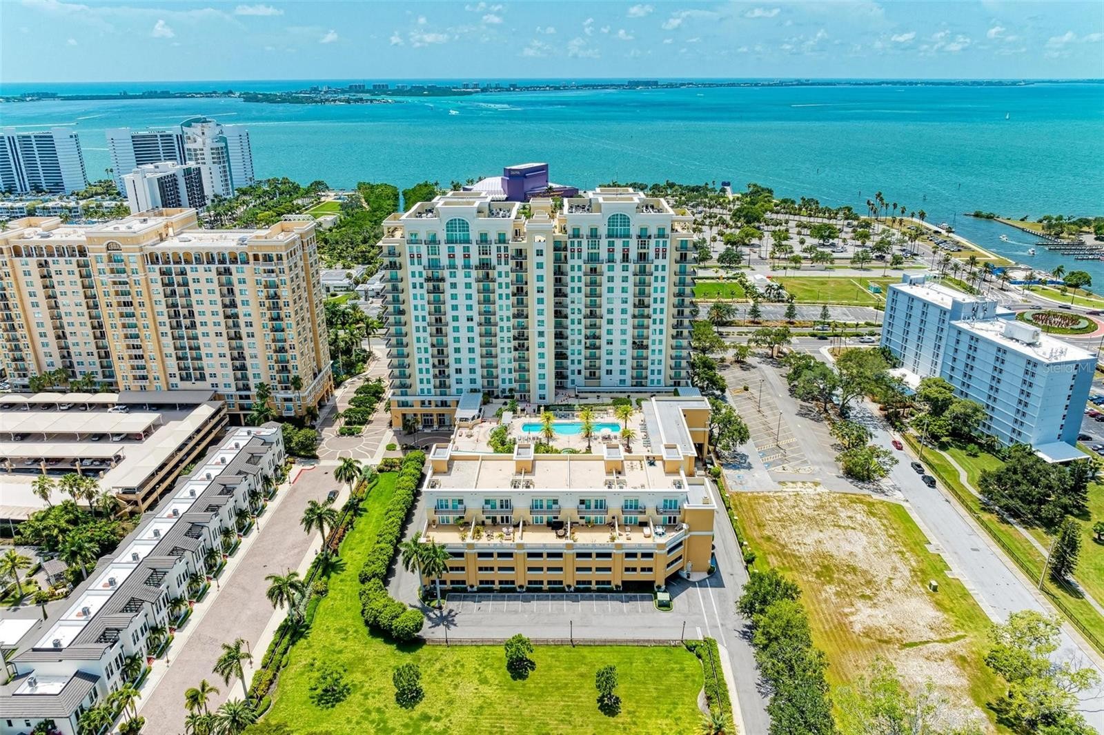 800 N TAMIAMI TRL #212