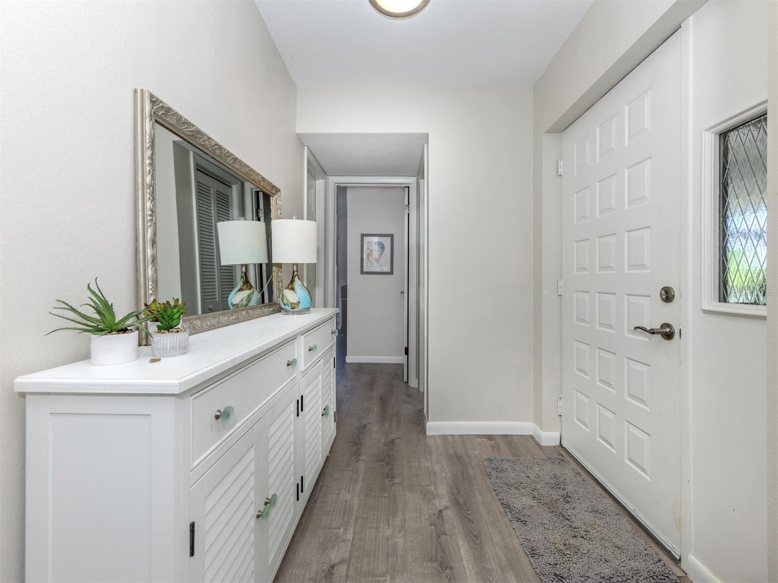 1712 LAKESIDE DR #1712-B