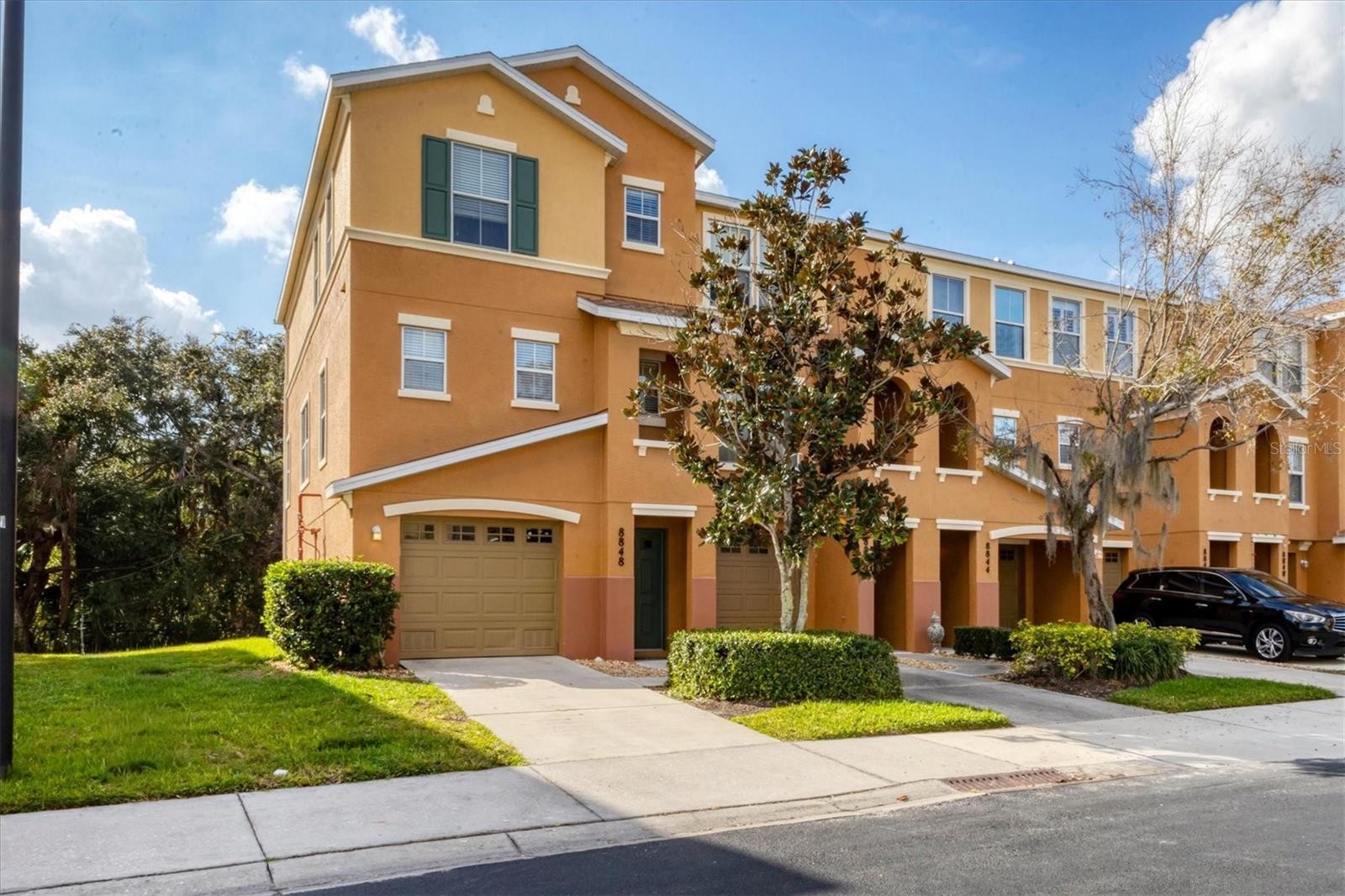 8848 WHITE SAGE LOOP