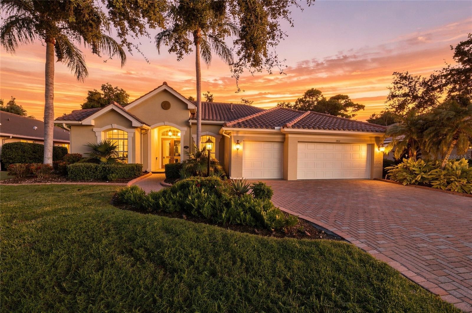 6914 TREYMORE CT