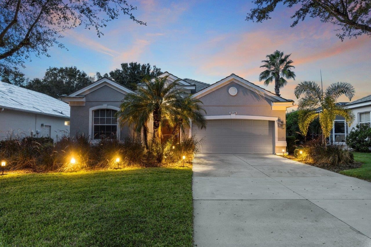 12124 MAPLE RIDGE DR