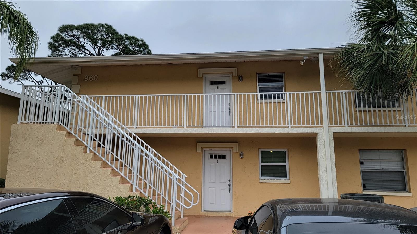 960 LACOSTA CIR #2