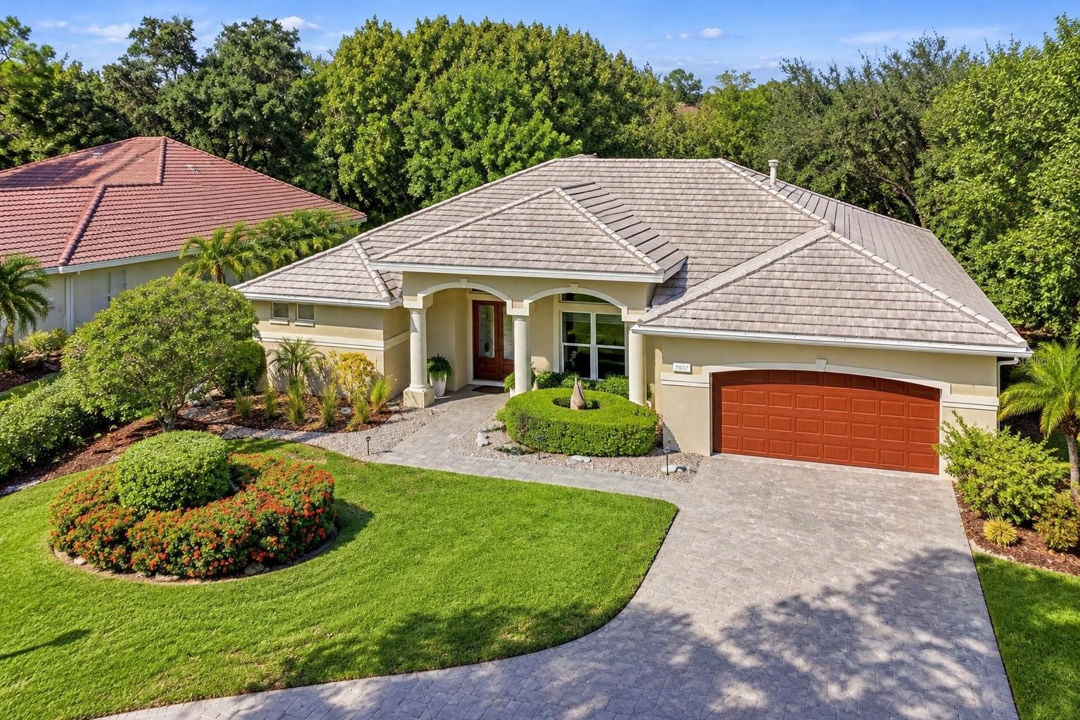6607 HUNTER COMBE XING