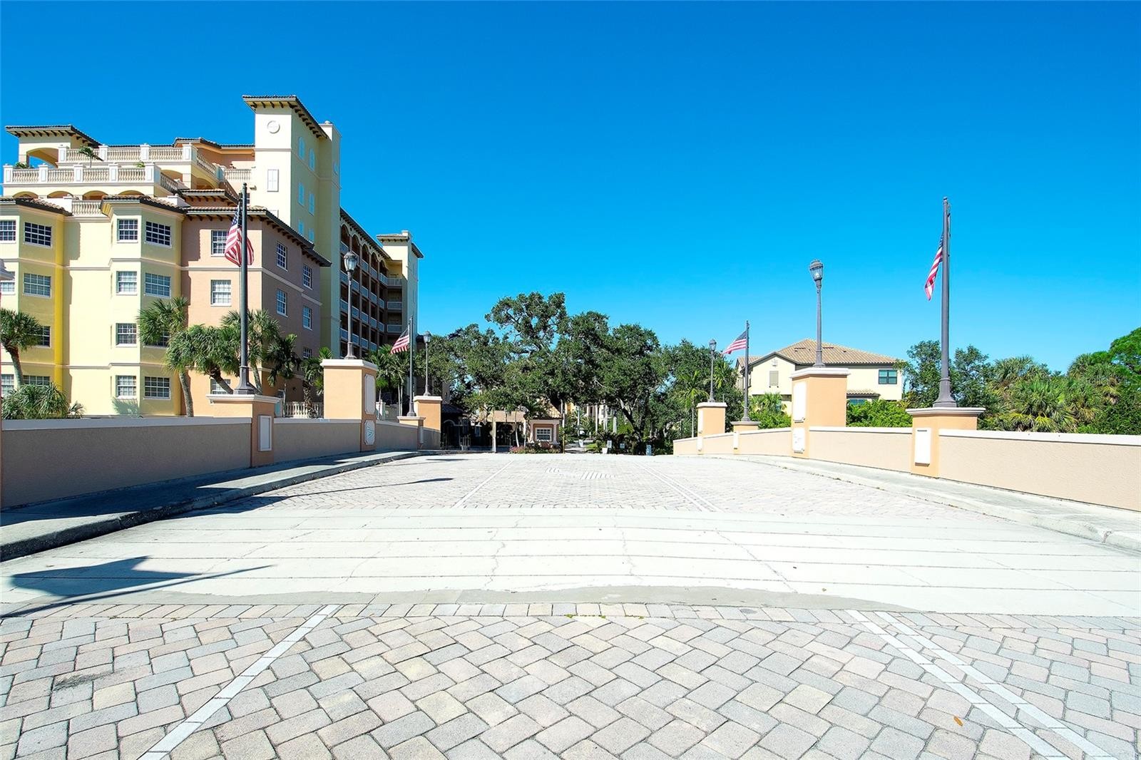 1921 MONTE CARLO DR #603