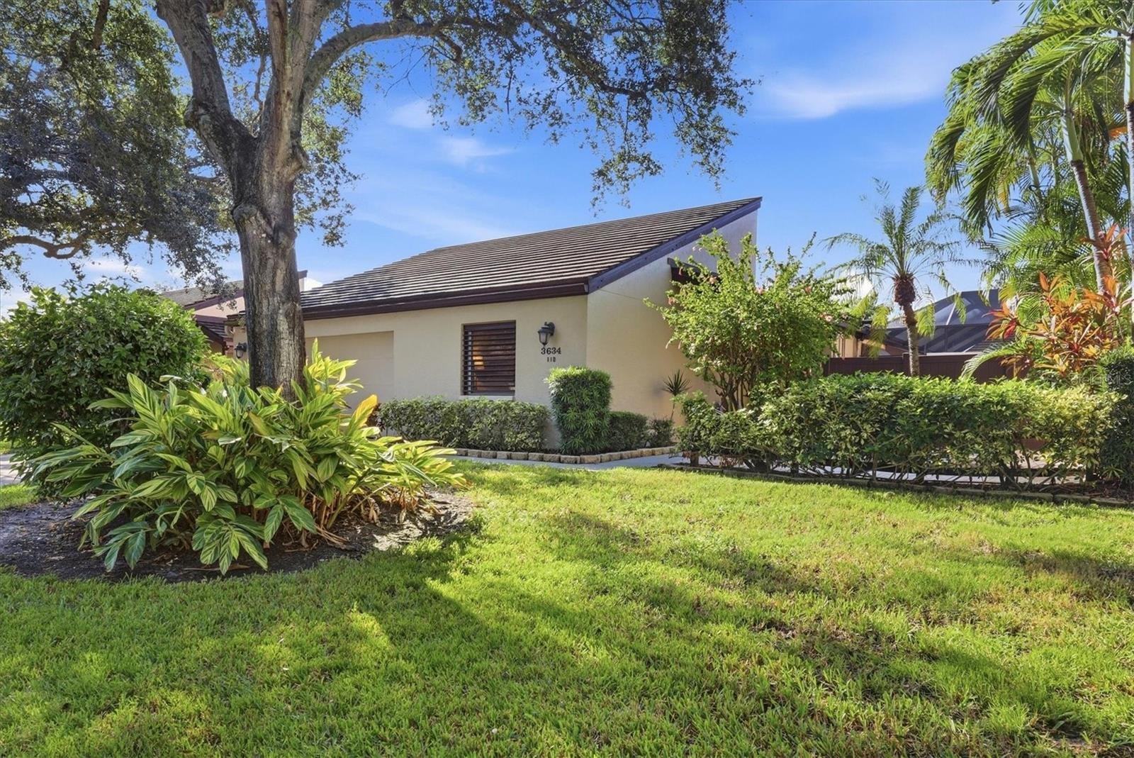 3634 GLEN OAKS MANOR DR