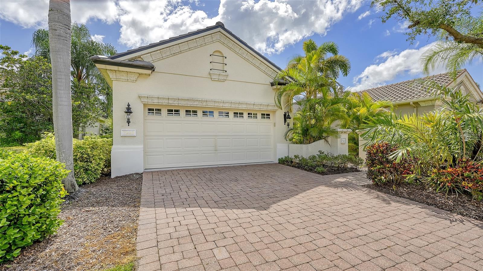 7223 PRESIDIO GLN