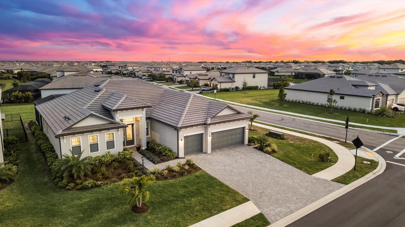 15306 GOLDEN BEAM PL