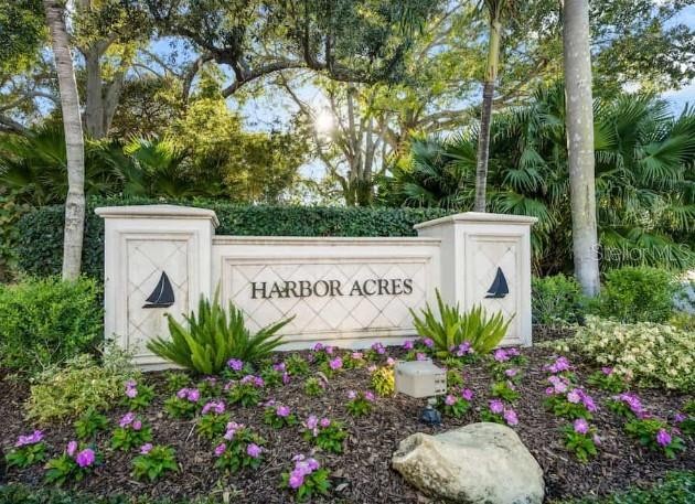 1387 HARBOR DR