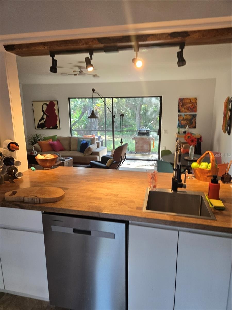 139 WOODLAND PL #139