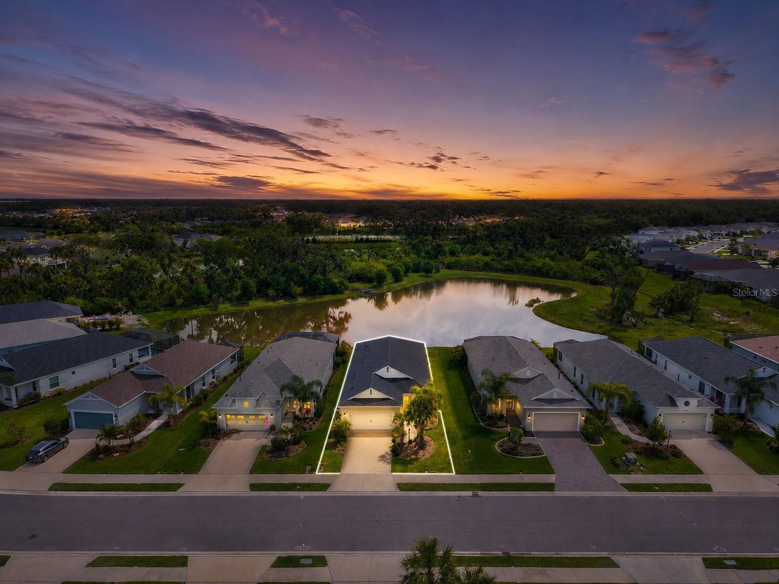 3714 WOODMONT DR