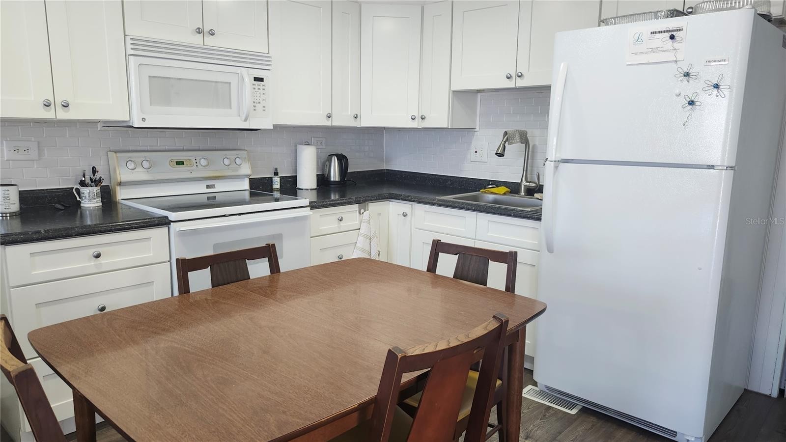 1707 28TH AVENUE DR W