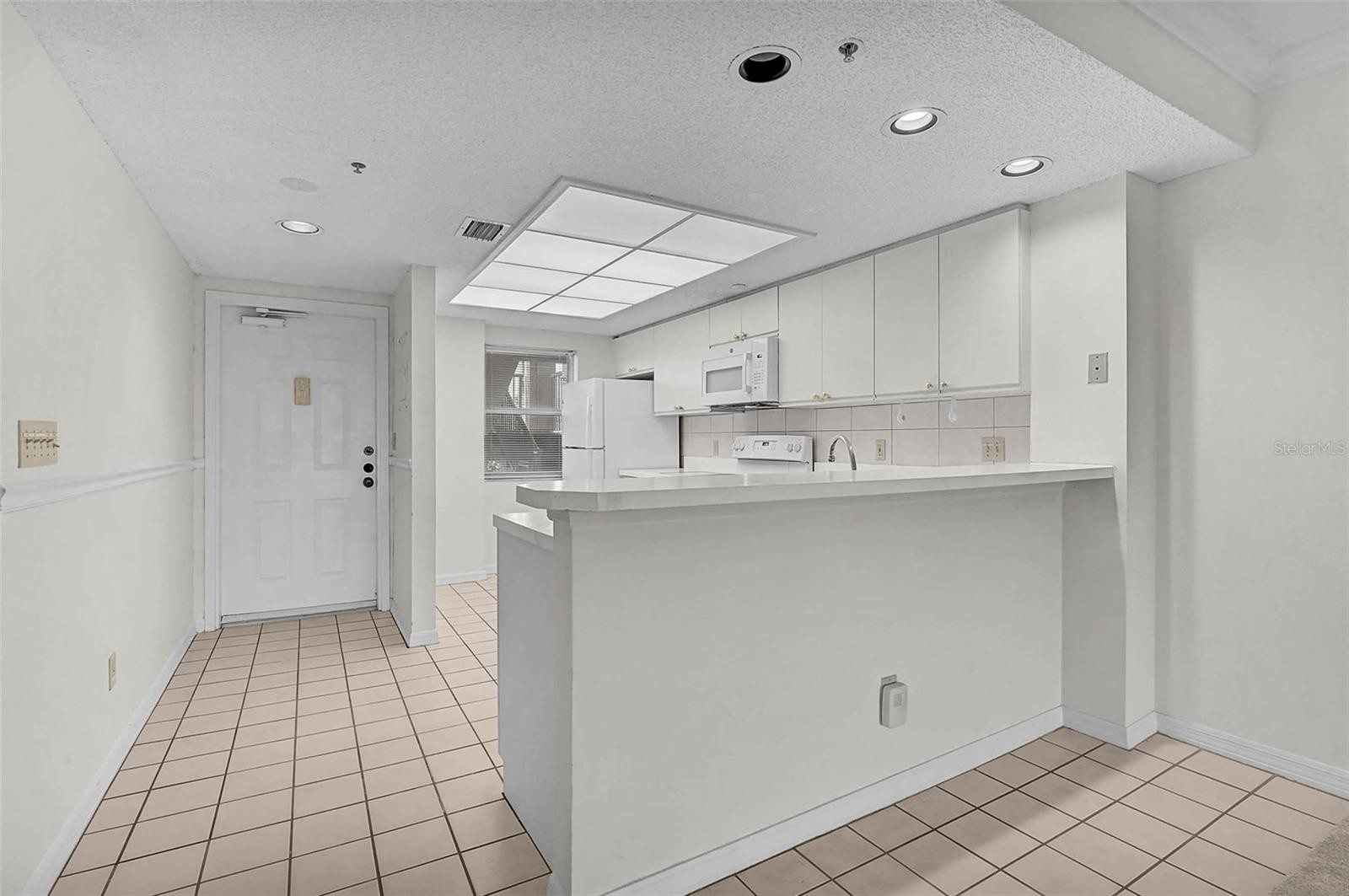 2320 TERRA CEIA BAY BLVD #202