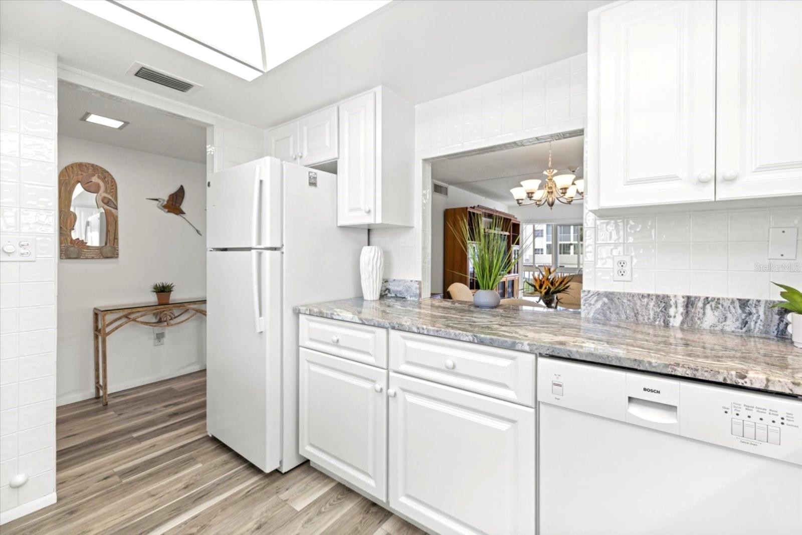 1300 N PORTOFINO DR #S206