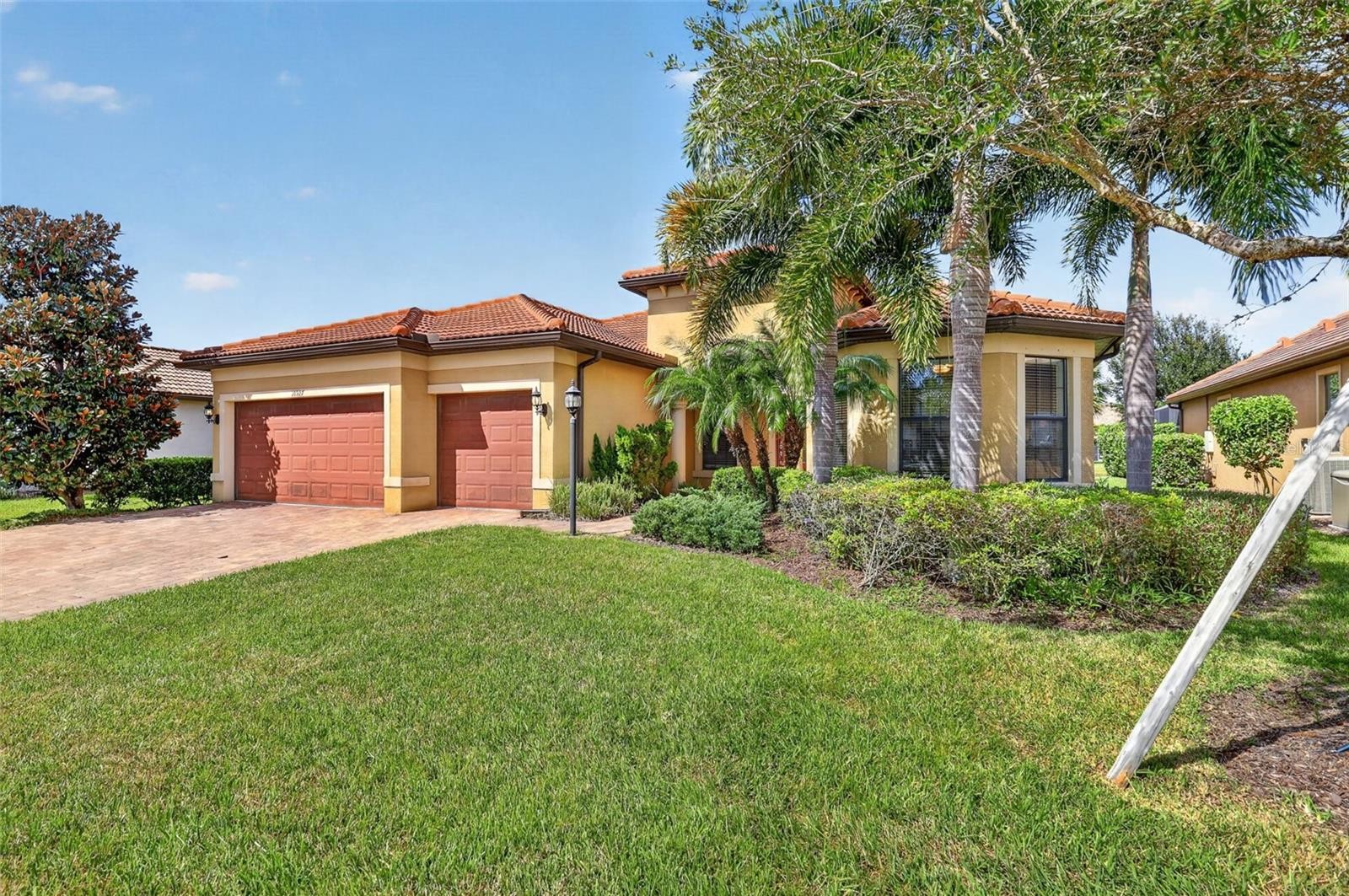 16927 WINTHROP PL
