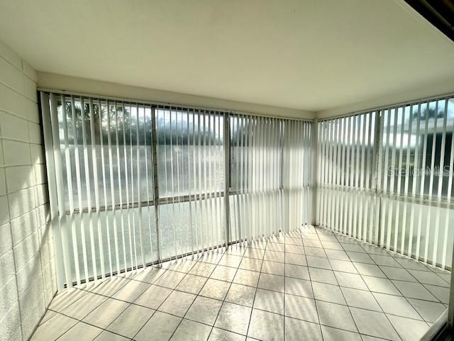 3950 ROXANE BLVD #2B