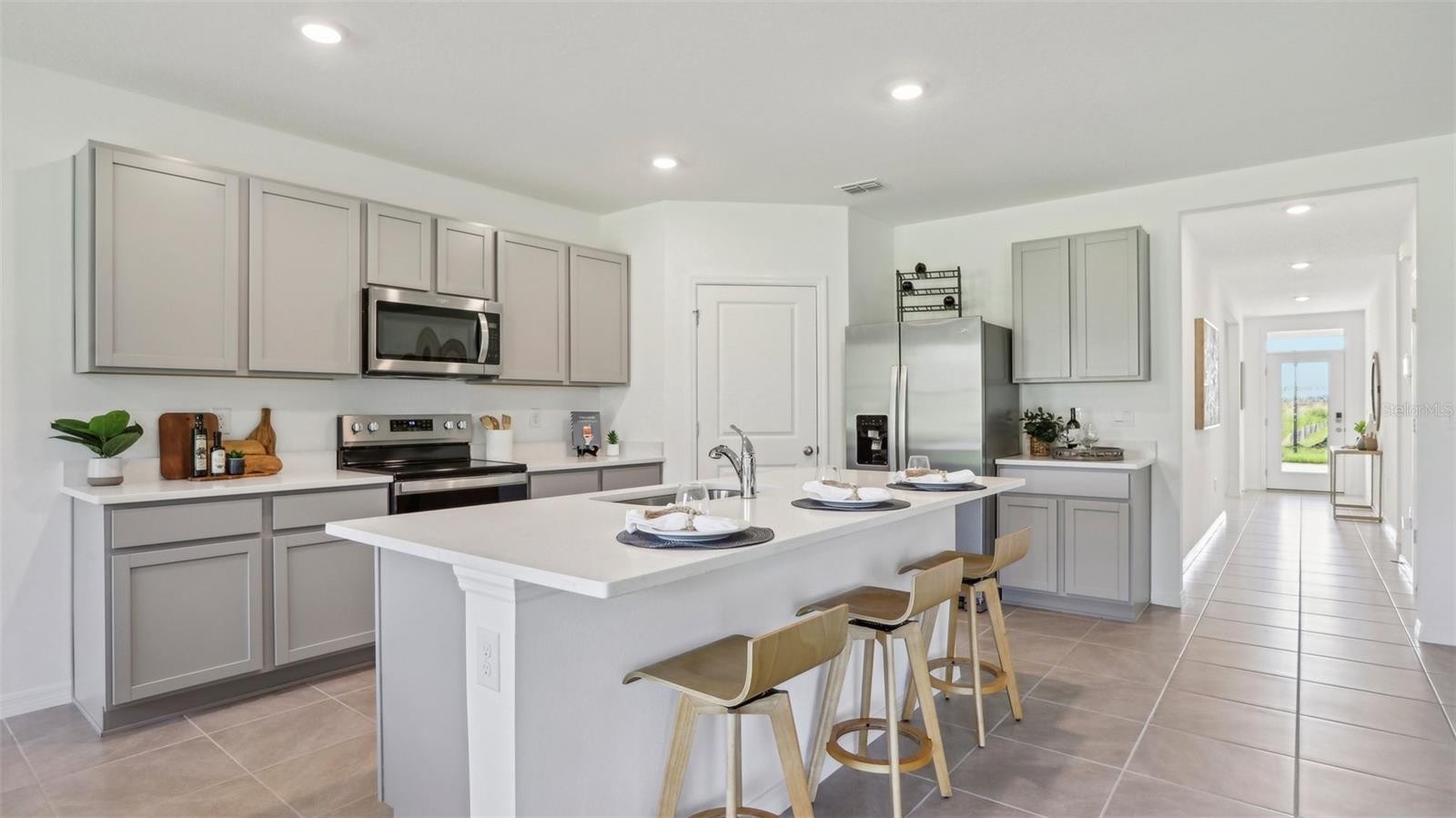 11104 CURVING CREEK LOOP