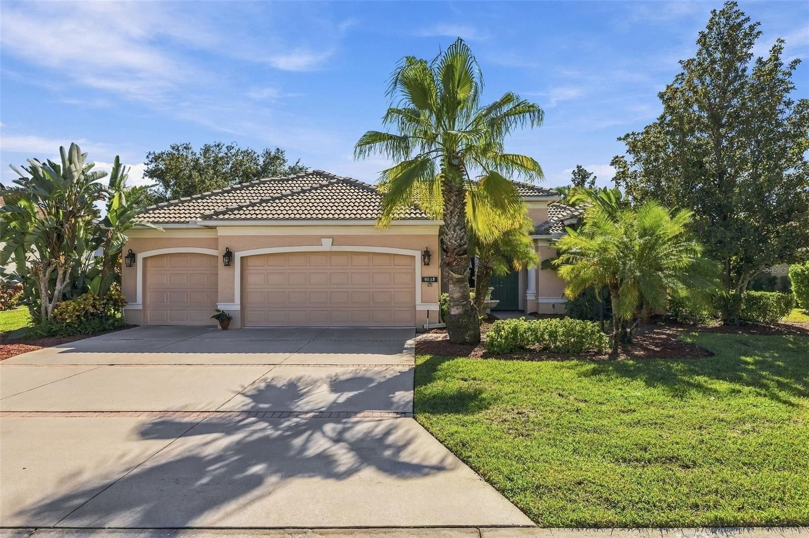 6643 COOPERS HAWK CT