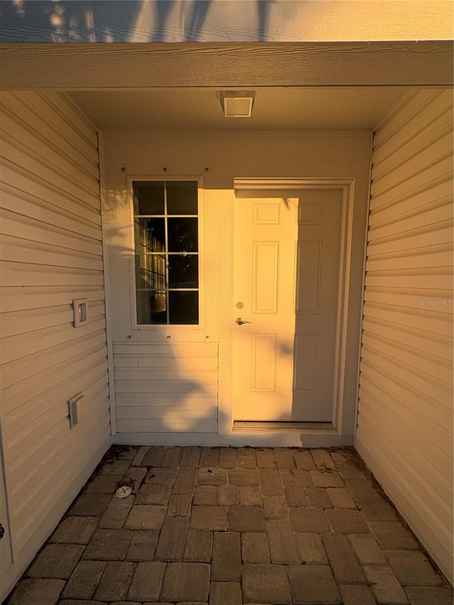 2525 6TH AVENUE DR E