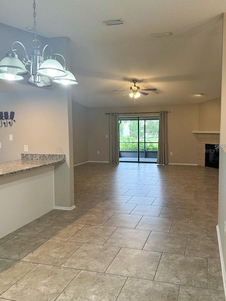 2475 WOOD OAK DR