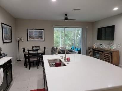 10549 OAKSIDE DR