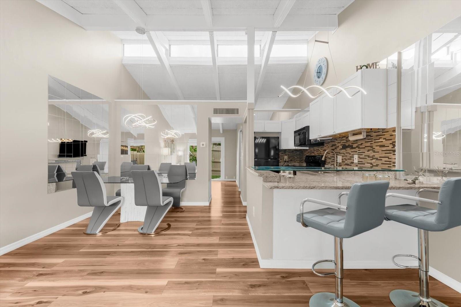 500 N JEFFERSON AVE #A3