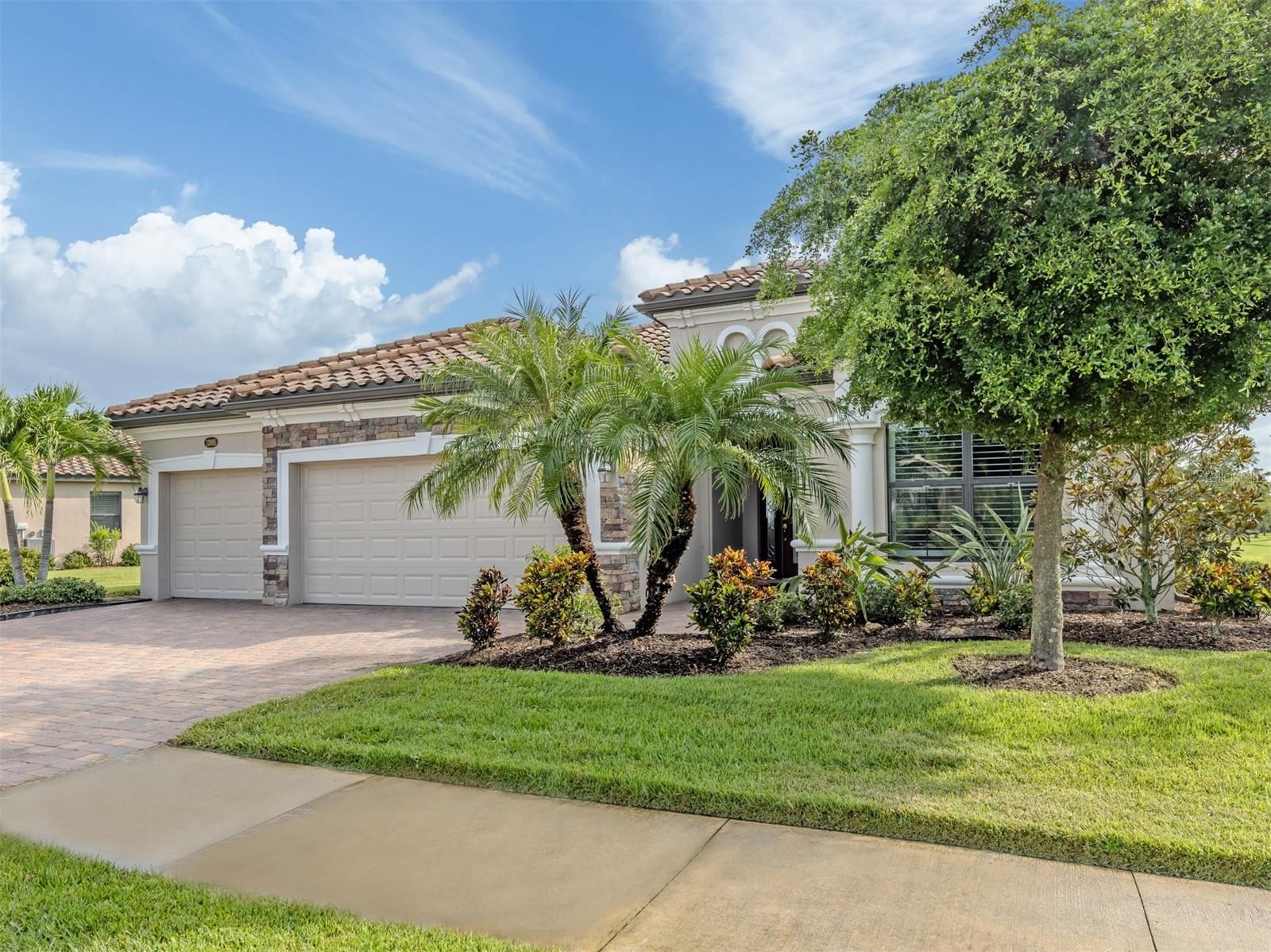 13895 VANCANZA DR