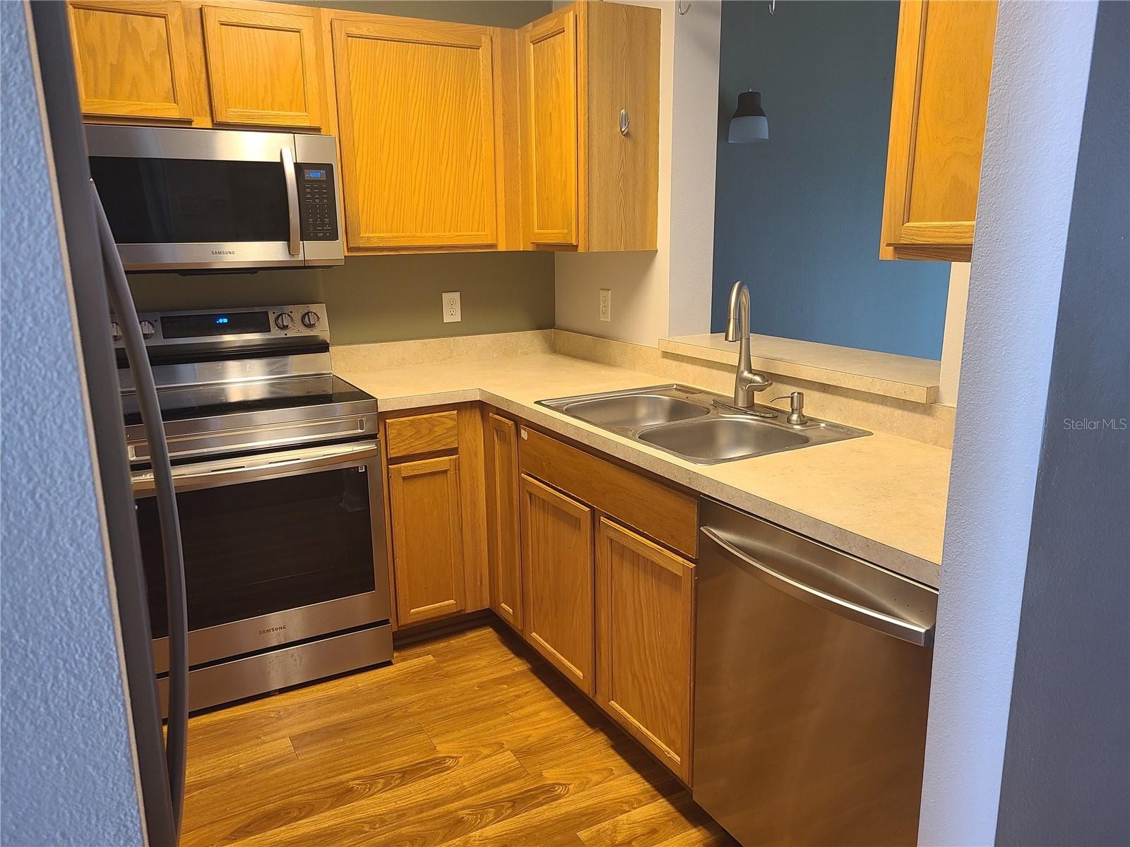 14956 AMBERJACK TER #103