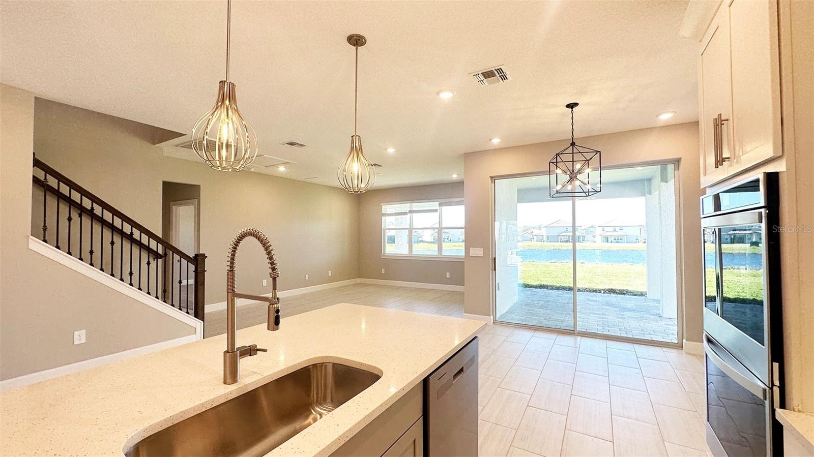 3806 SAVANNA PALMS CT