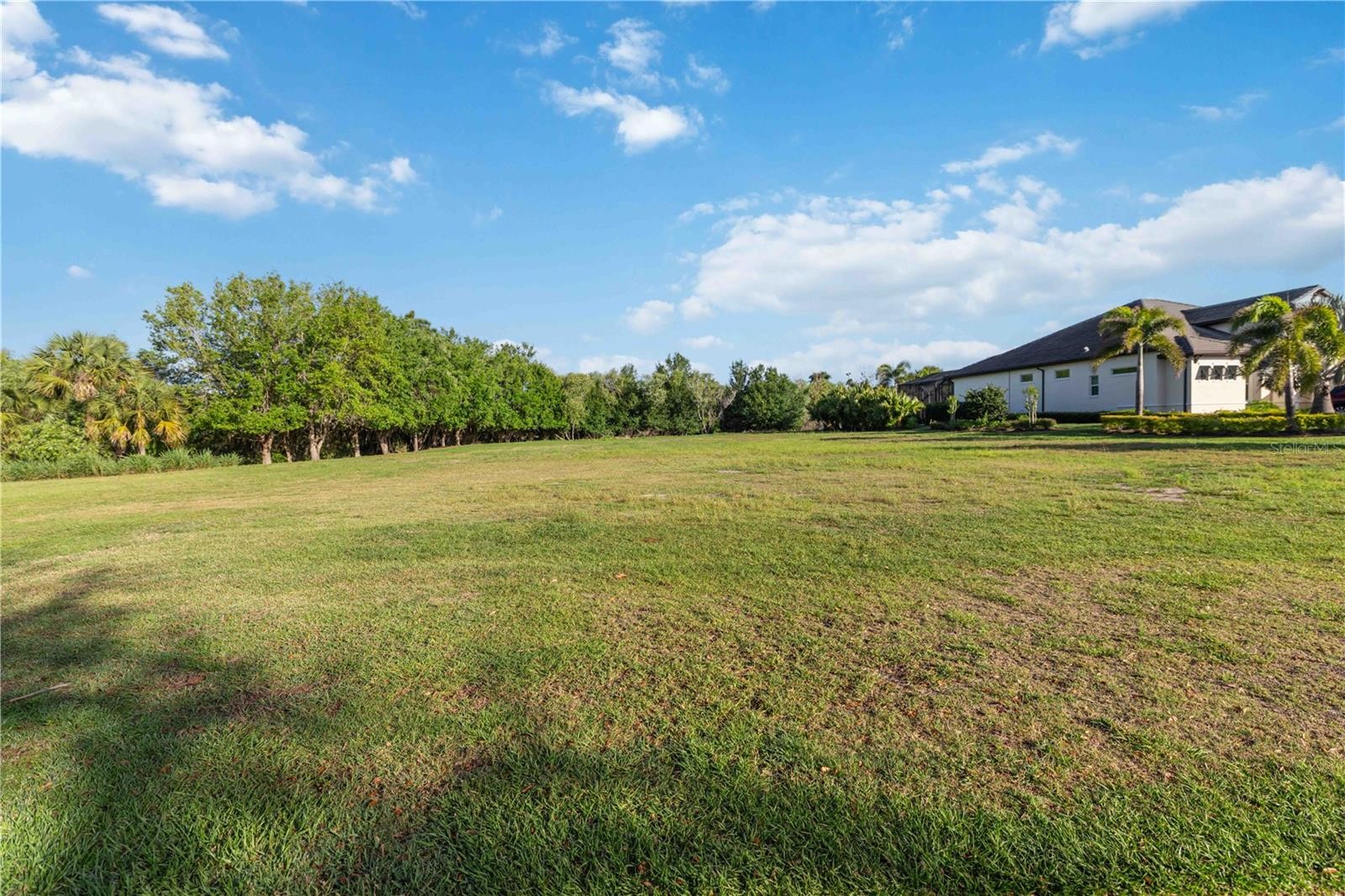 3433 FOUNDERS CLUB DR