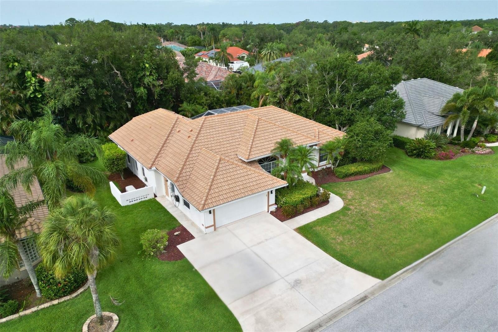 4824 HANGING MOSS LN