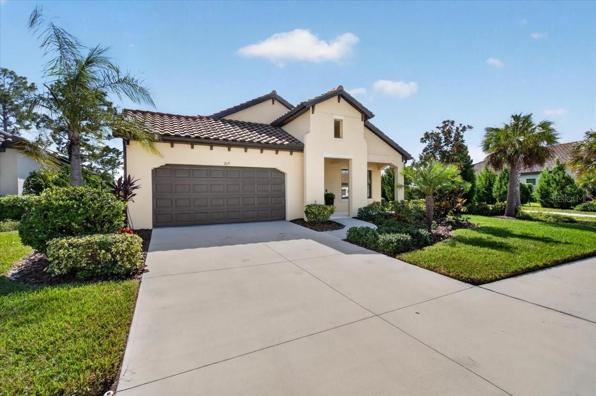 269 PALMARIA CT