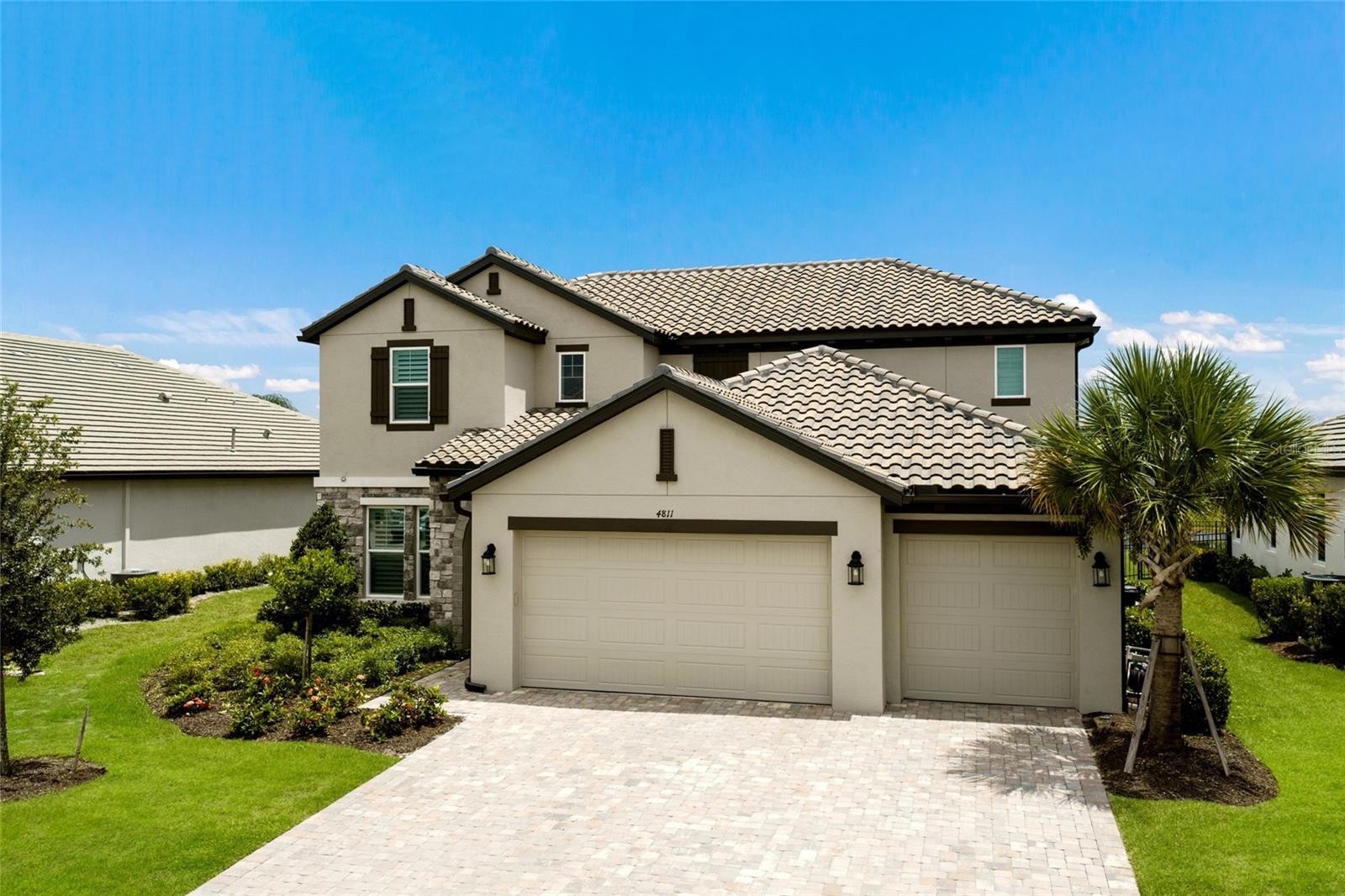 4811 HONEY DEW LN