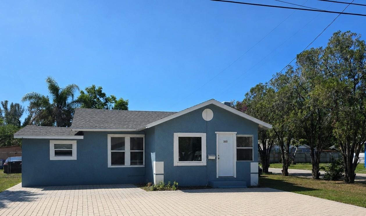1015 23RD AVE W
