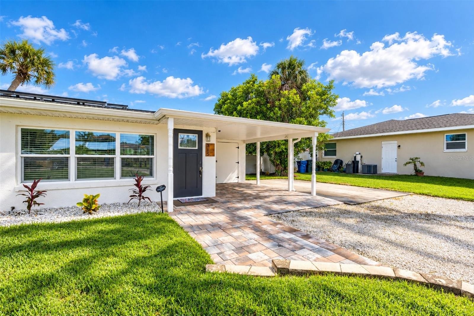 315 AZALEA RD