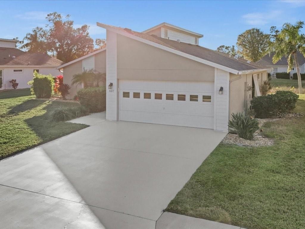 437 CYPRESS FOREST BLVD