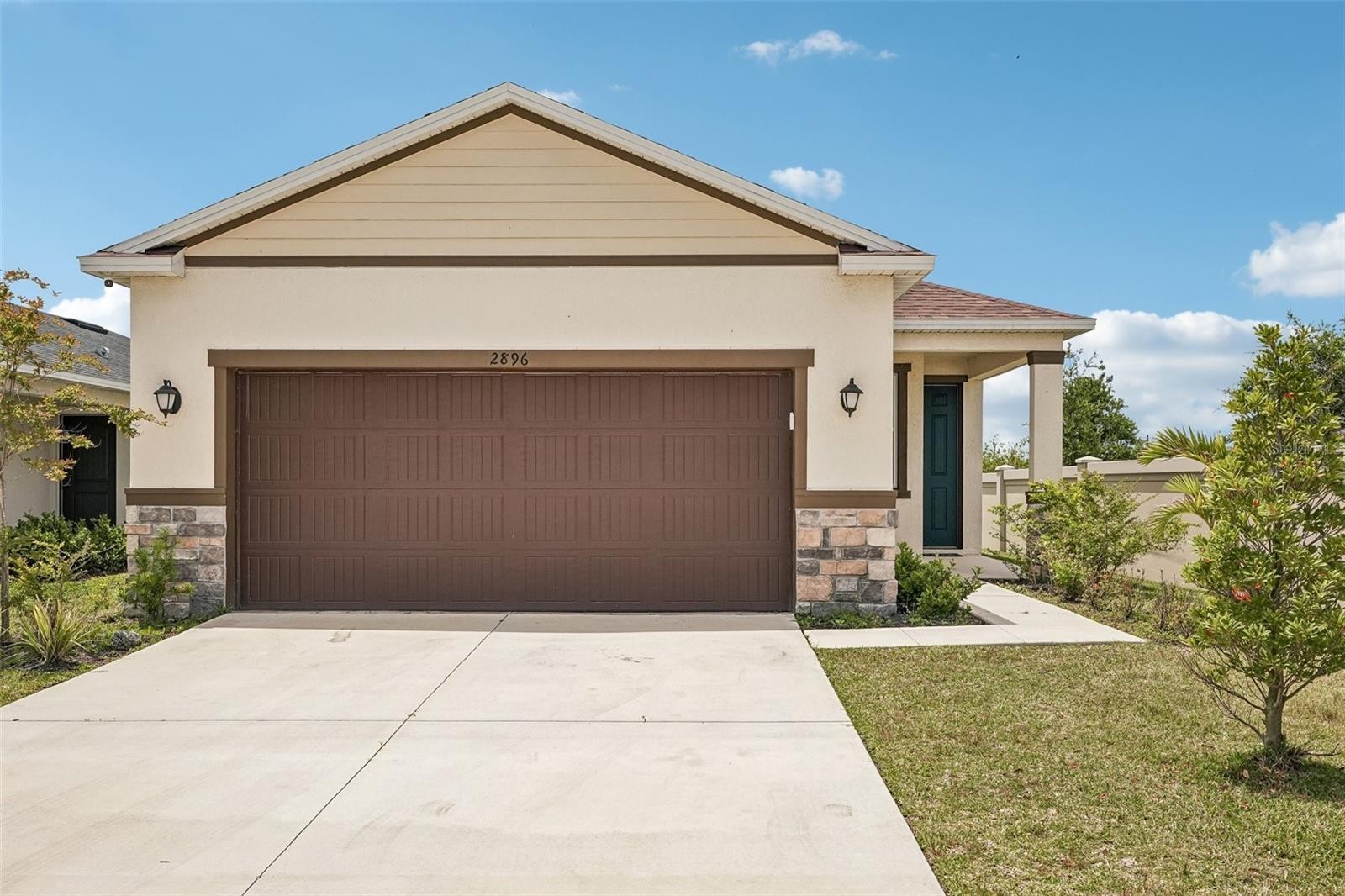 2896 89TH STREET CIR E