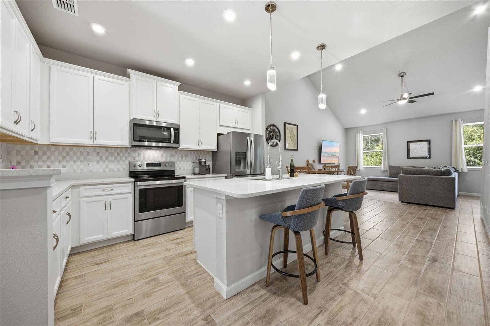 5636 SILVERBRIDGE TRL