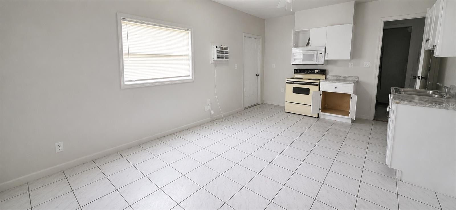 12142 MARGARITA AVE