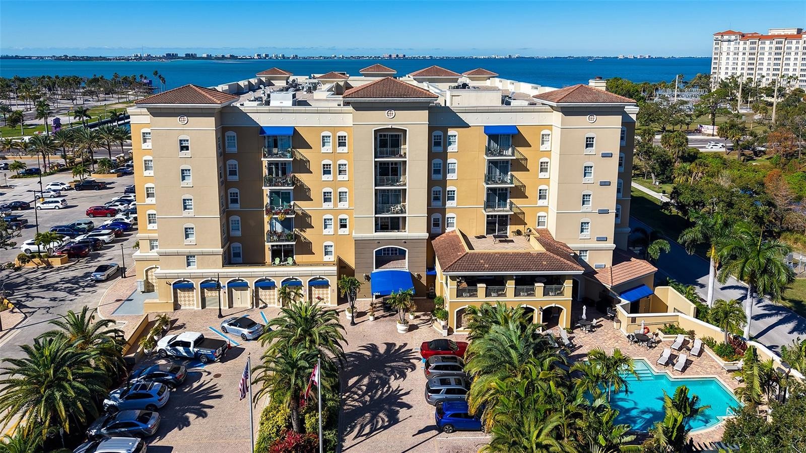 1064 N TAMIAMI TRL #1435