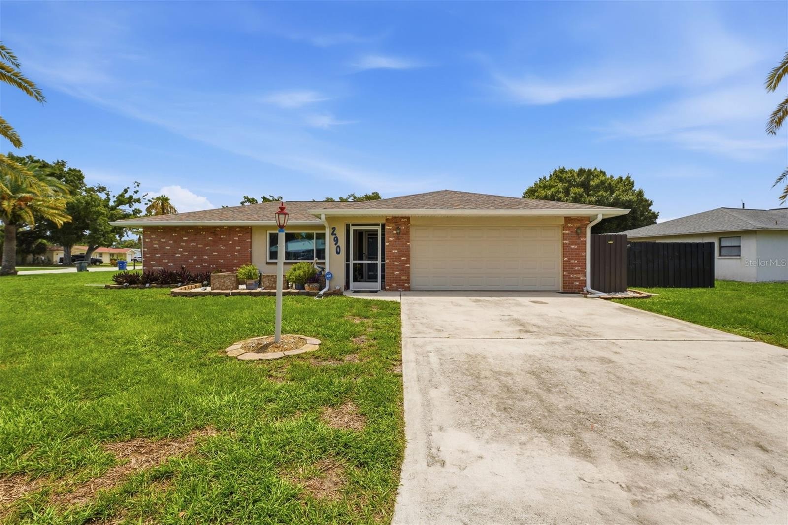 290 CAPRI AVE