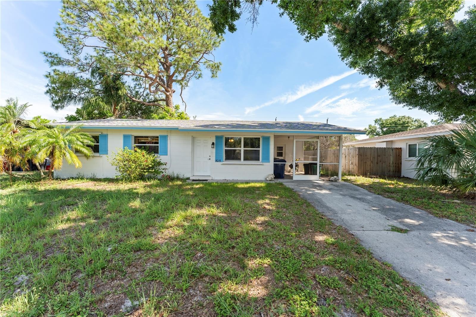 5015 BROOKMEADE DR