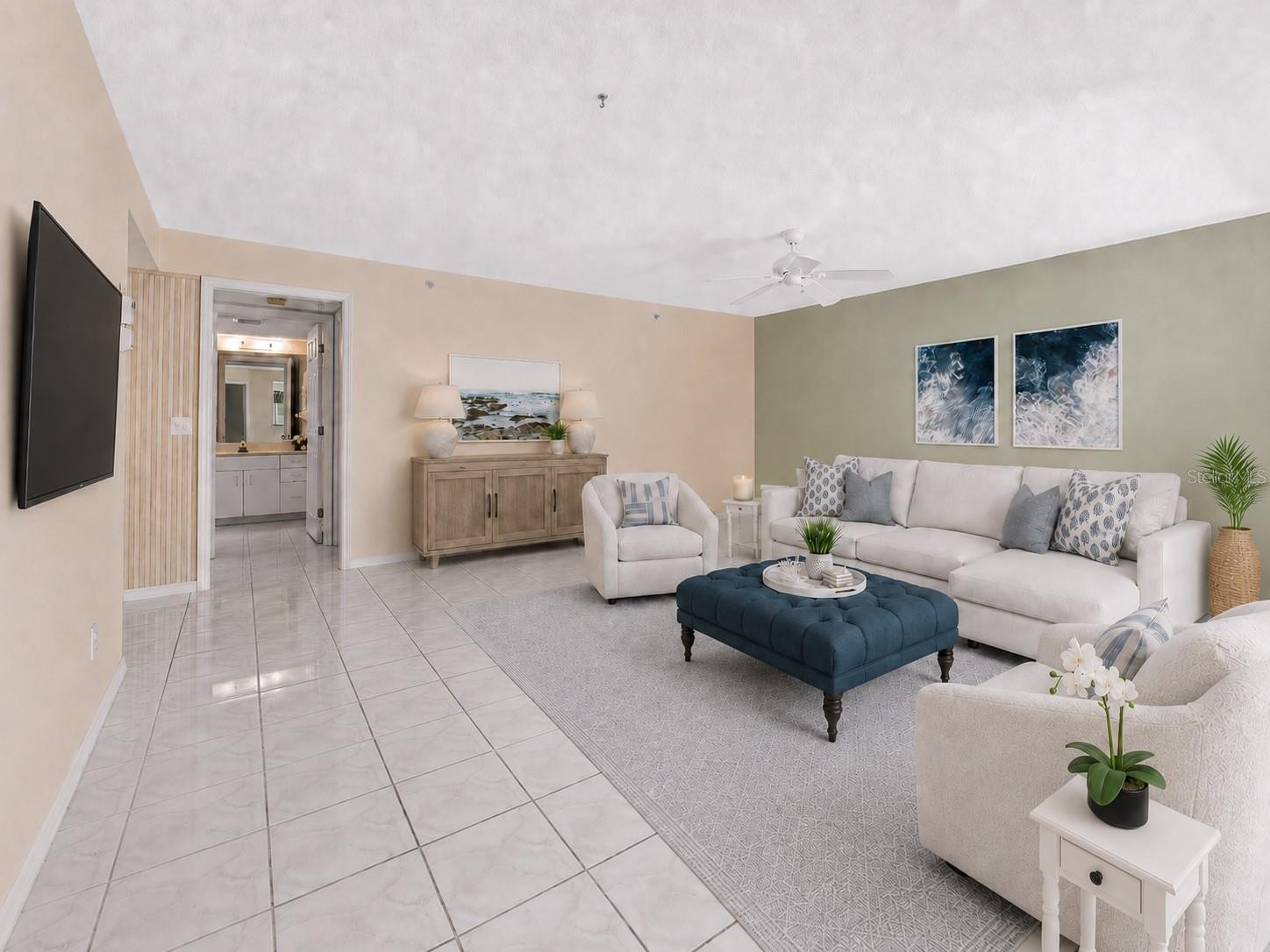 813 MONTROSE DR #102