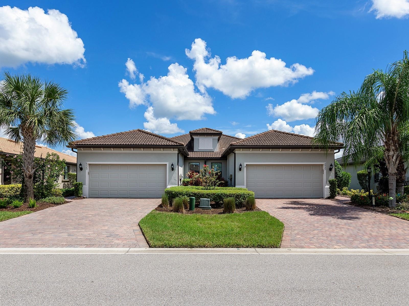 6923 HOLBROOK CV