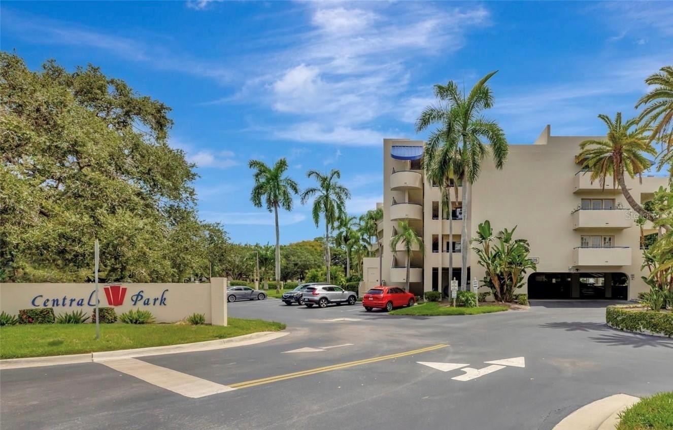 825 S Osprey Ave #302 Sarasota Florida 34236