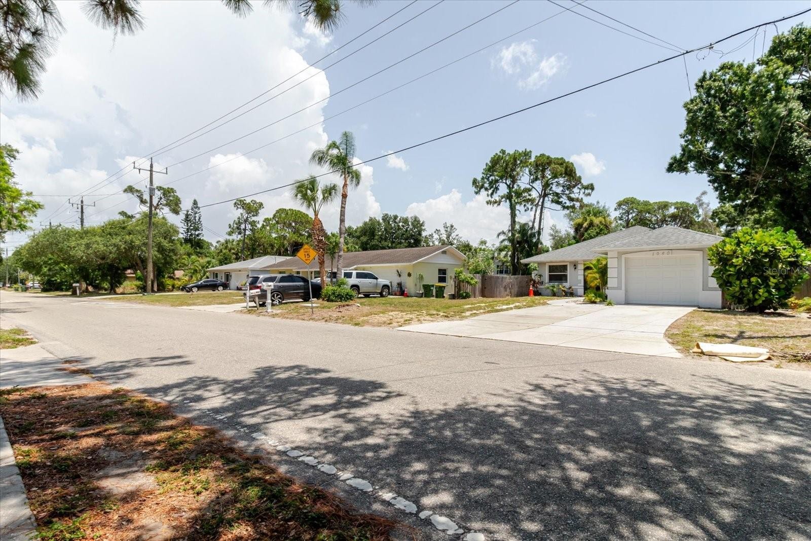 1080 MECCA DR