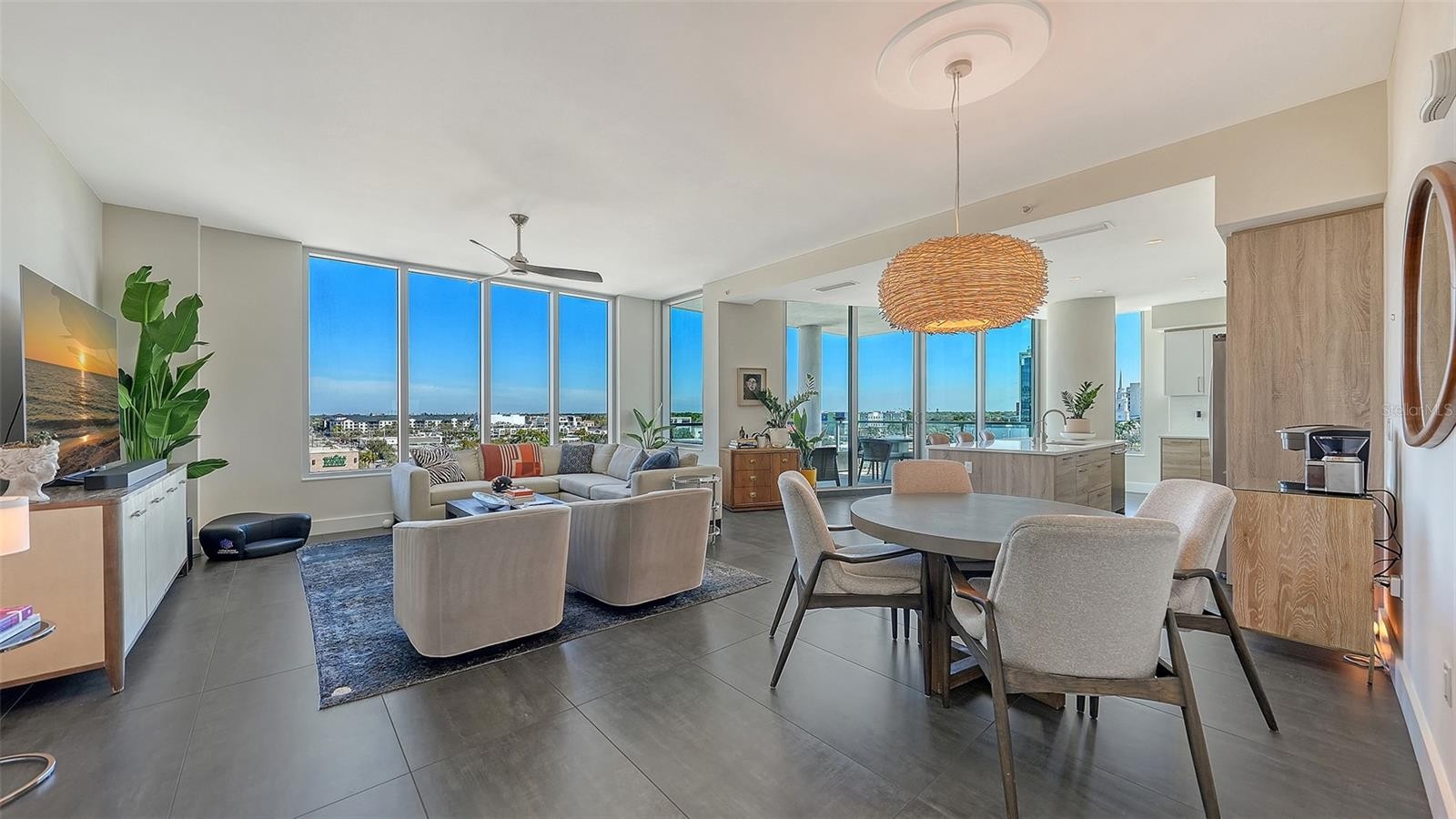 111 S PINEAPPLE AVE #601