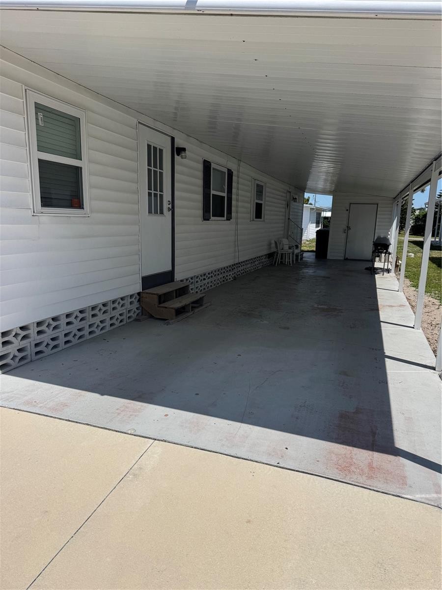 105 DEL RIO DR