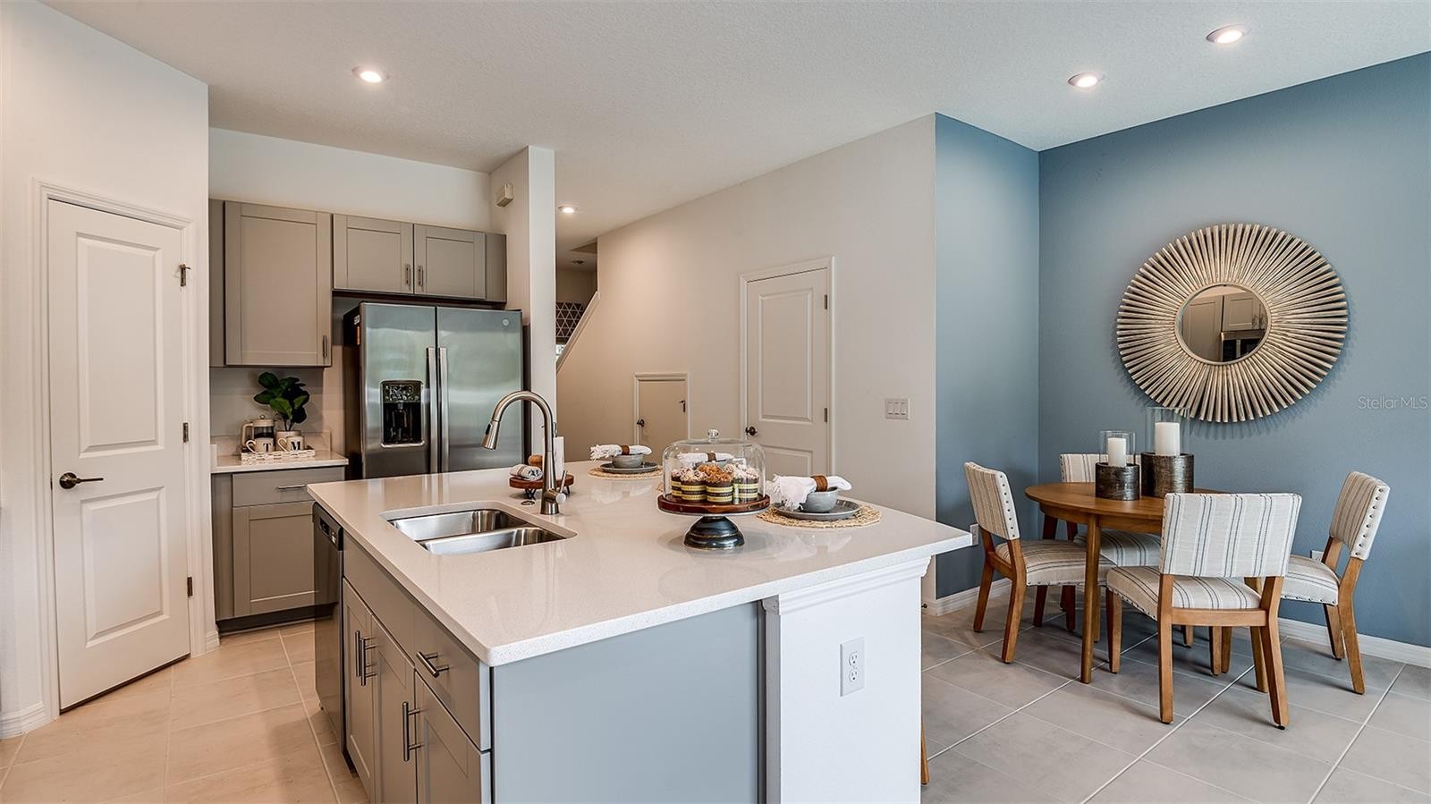 8433 LUNAR SKYE ST