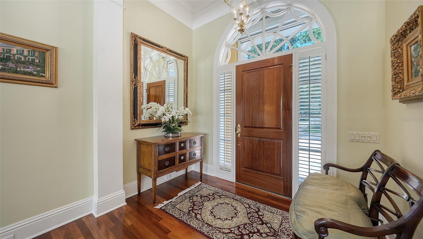 228 SAINT JAMES PARK