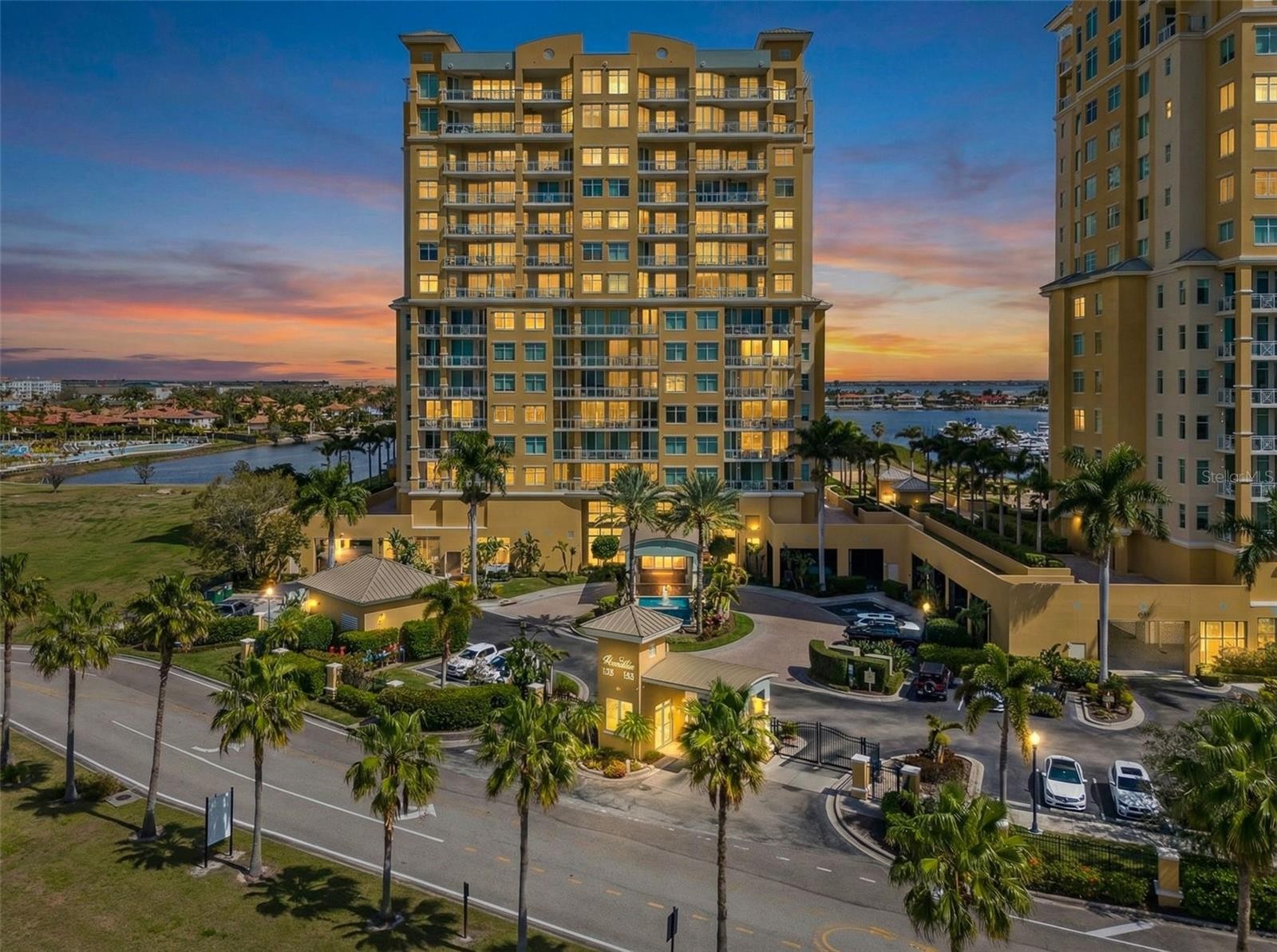 140 RIVIERA DUNES WAY #503